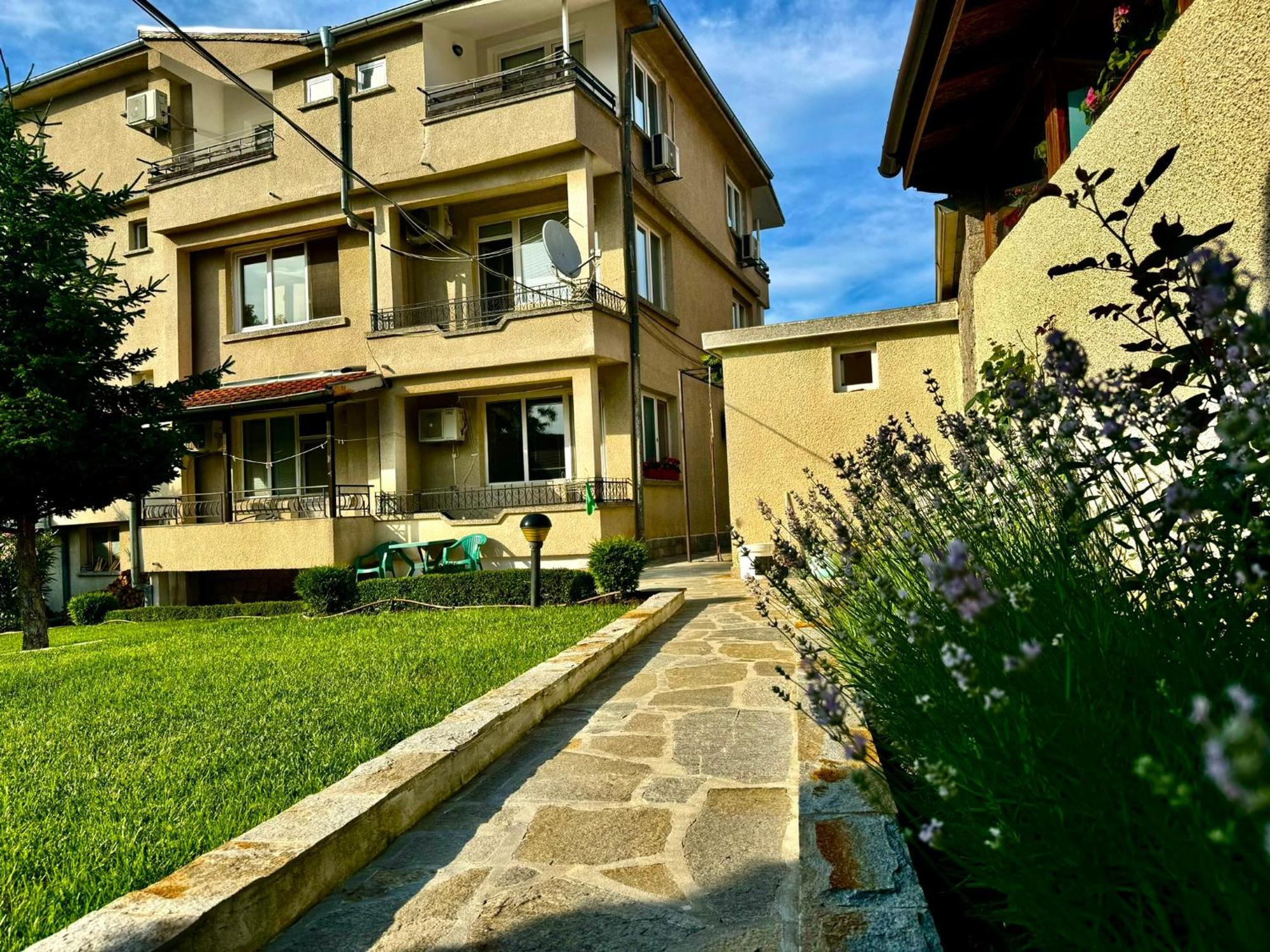 Guestrooms Stoyanovi Tschernomorez Exterior foto