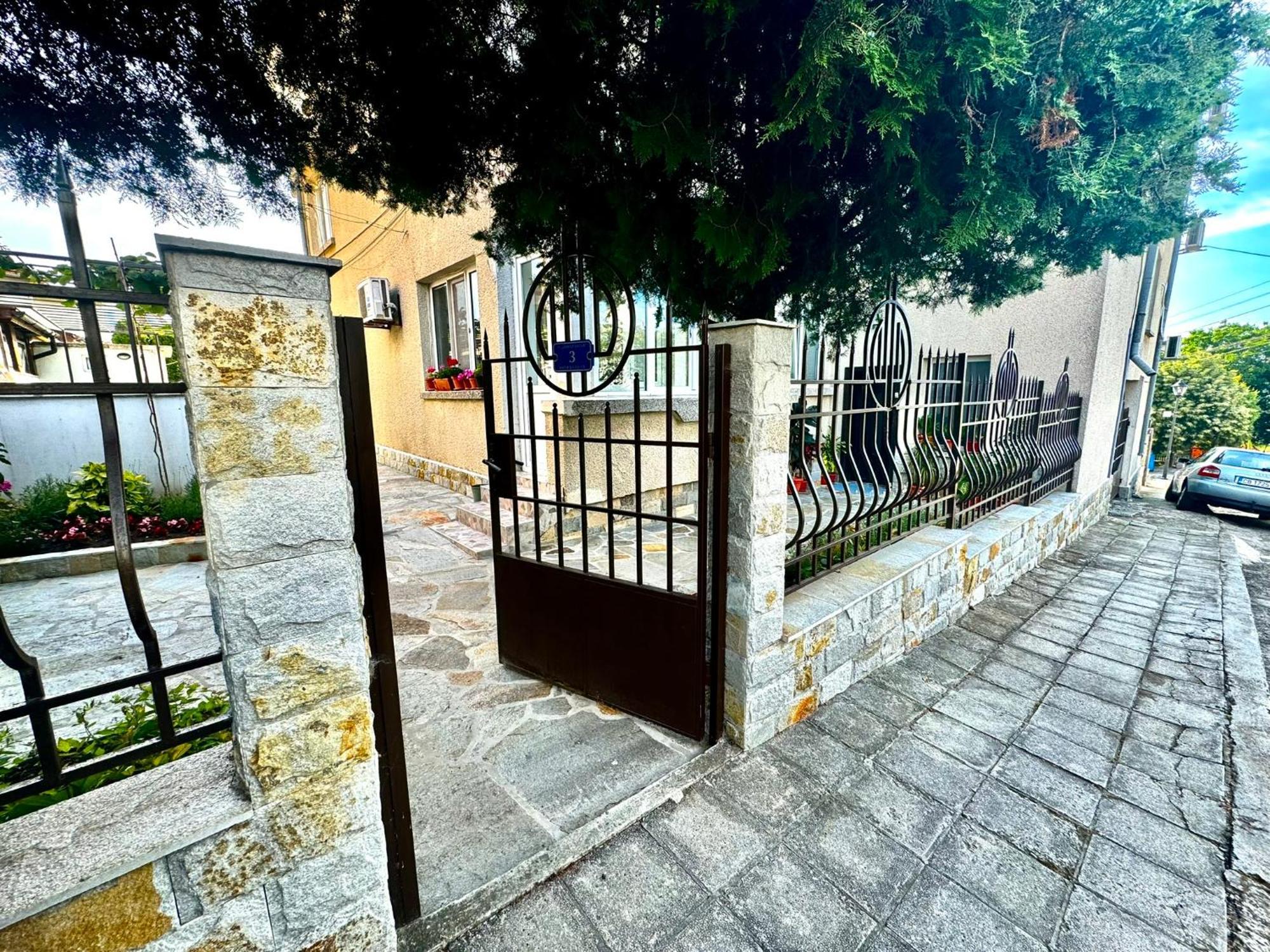 Guestrooms Stoyanovi Tschernomorez Exterior foto