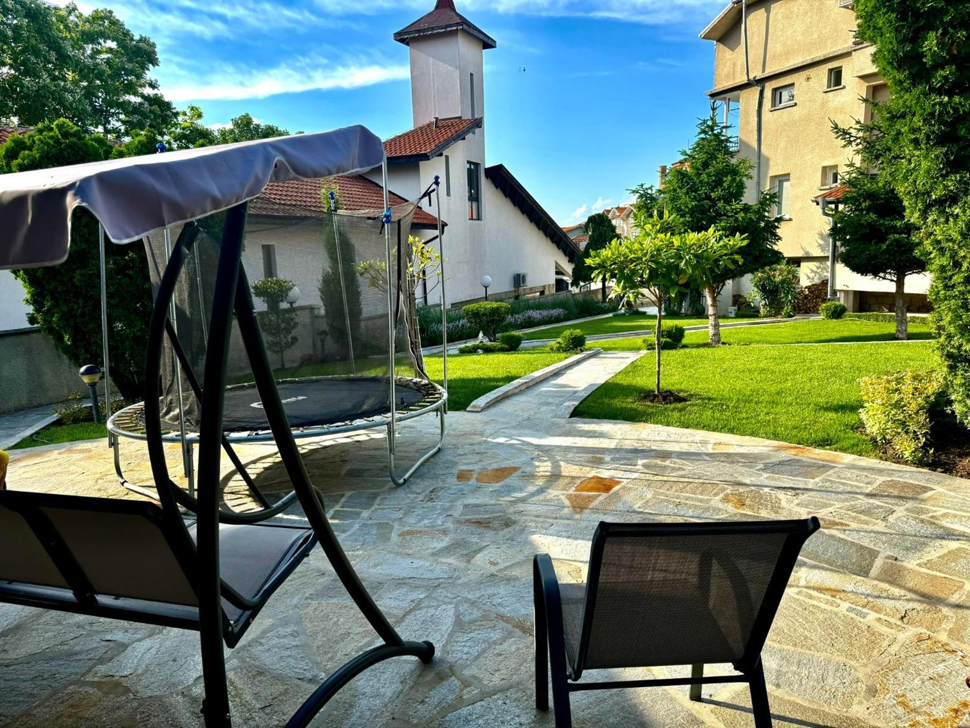Guestrooms Stoyanovi Tschernomorez Exterior foto