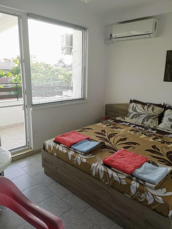 Guestrooms Stoyanovi Tschernomorez Exterior foto