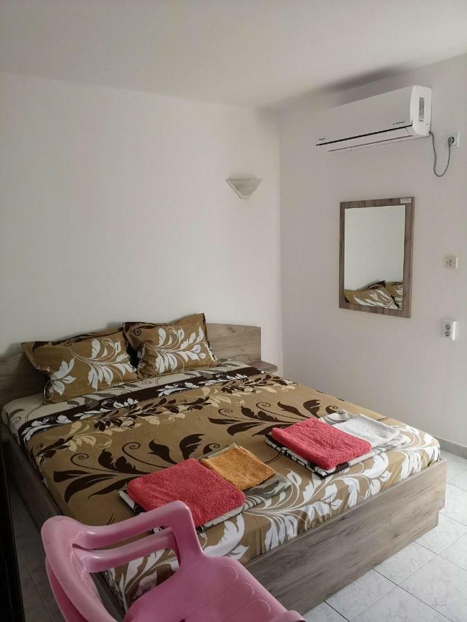 Guestrooms Stoyanovi Tschernomorez Exterior foto