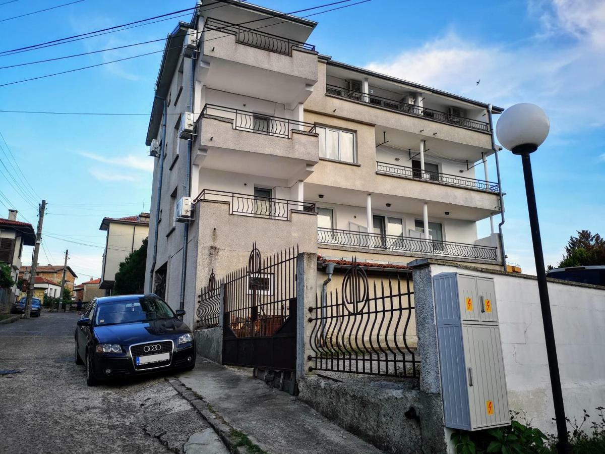 Guestrooms Stoyanovi Tschernomorez Exterior foto