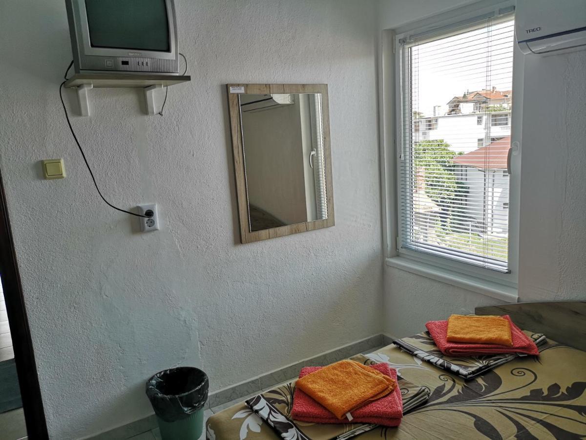 Guestrooms Stoyanovi Tschernomorez Exterior foto
